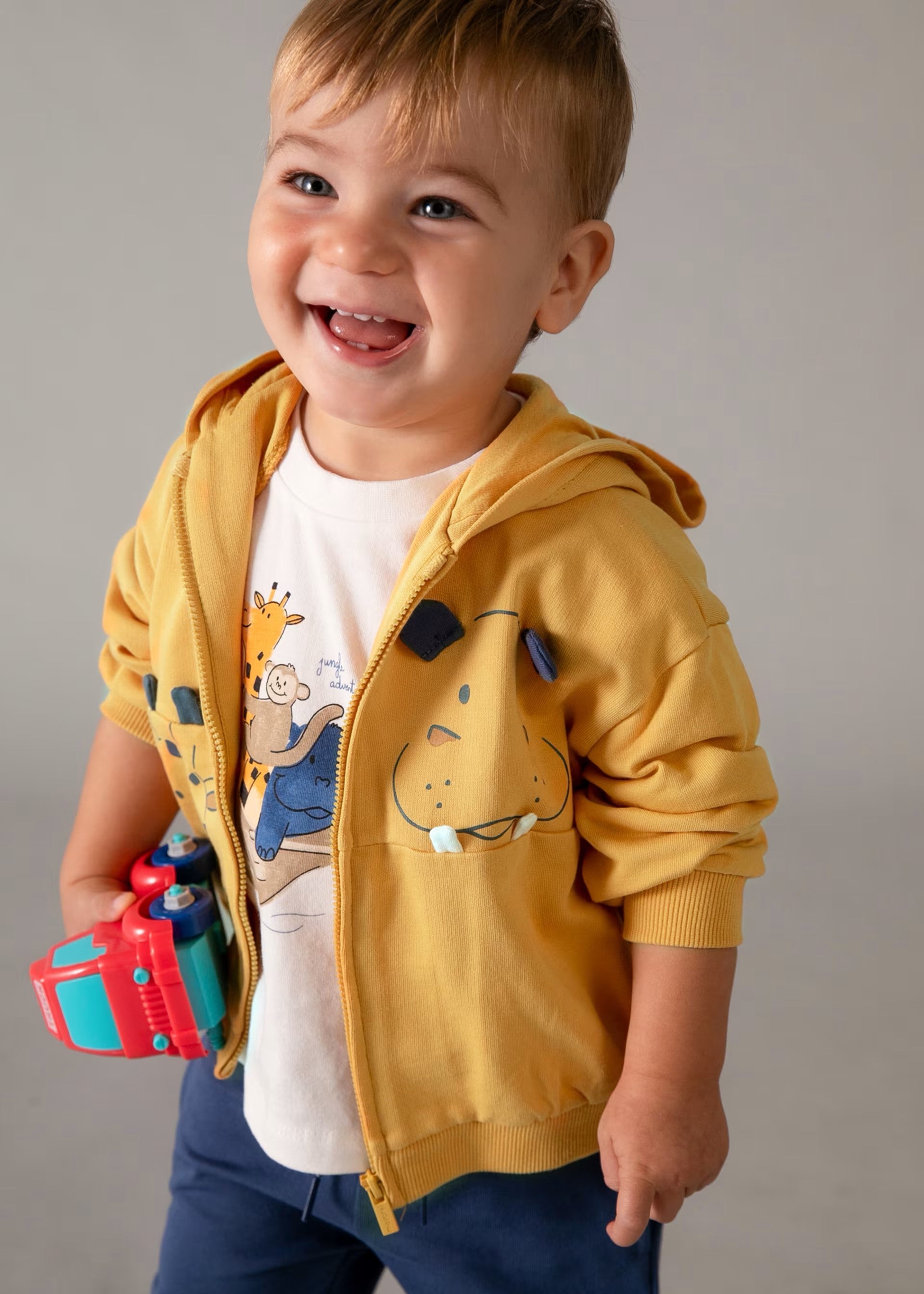 Chándal con camiseta interactivo