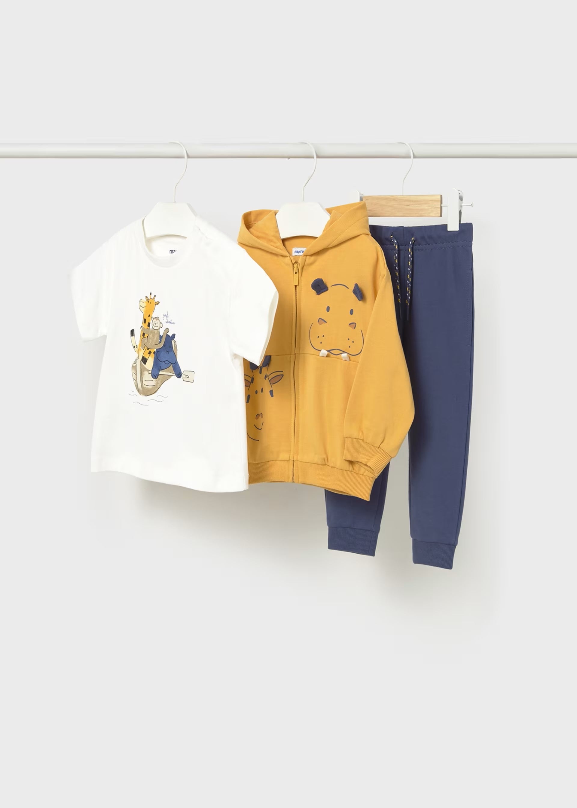 Chándal con camiseta interactivo