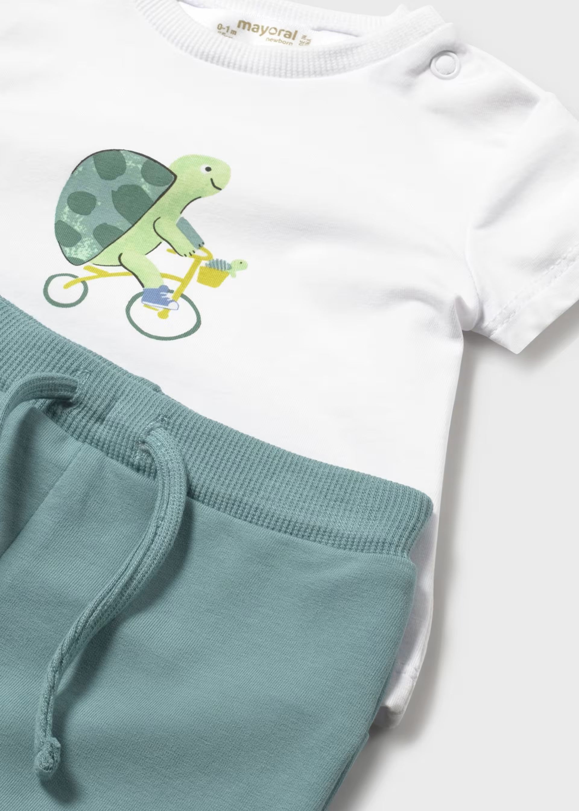 Chándal con camiseta