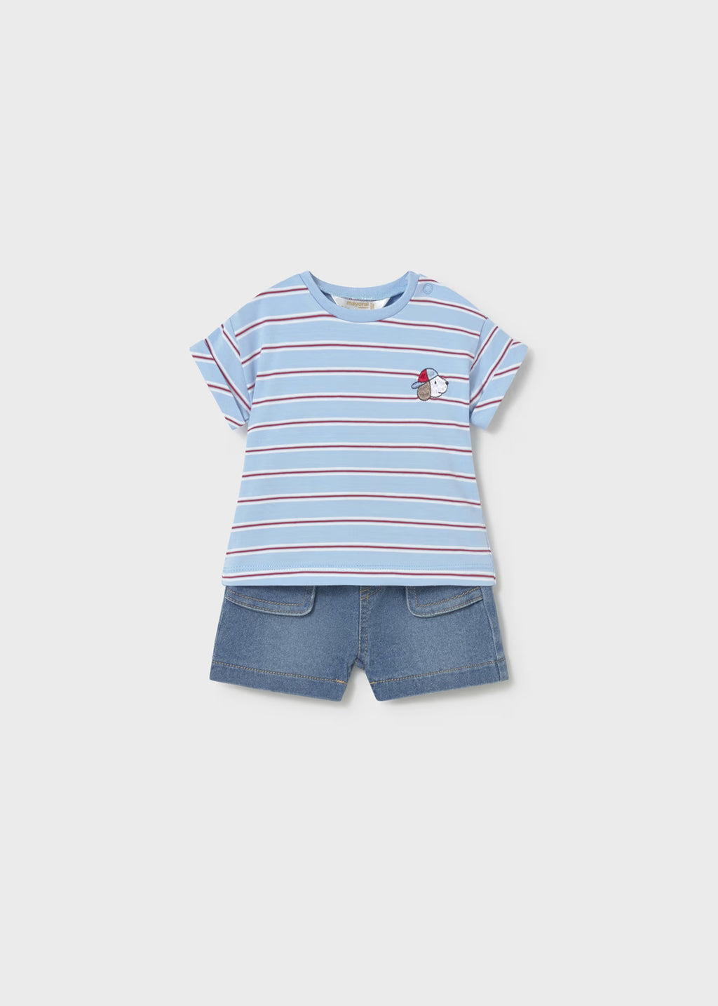 Conjunto pantalón corto y camiseta