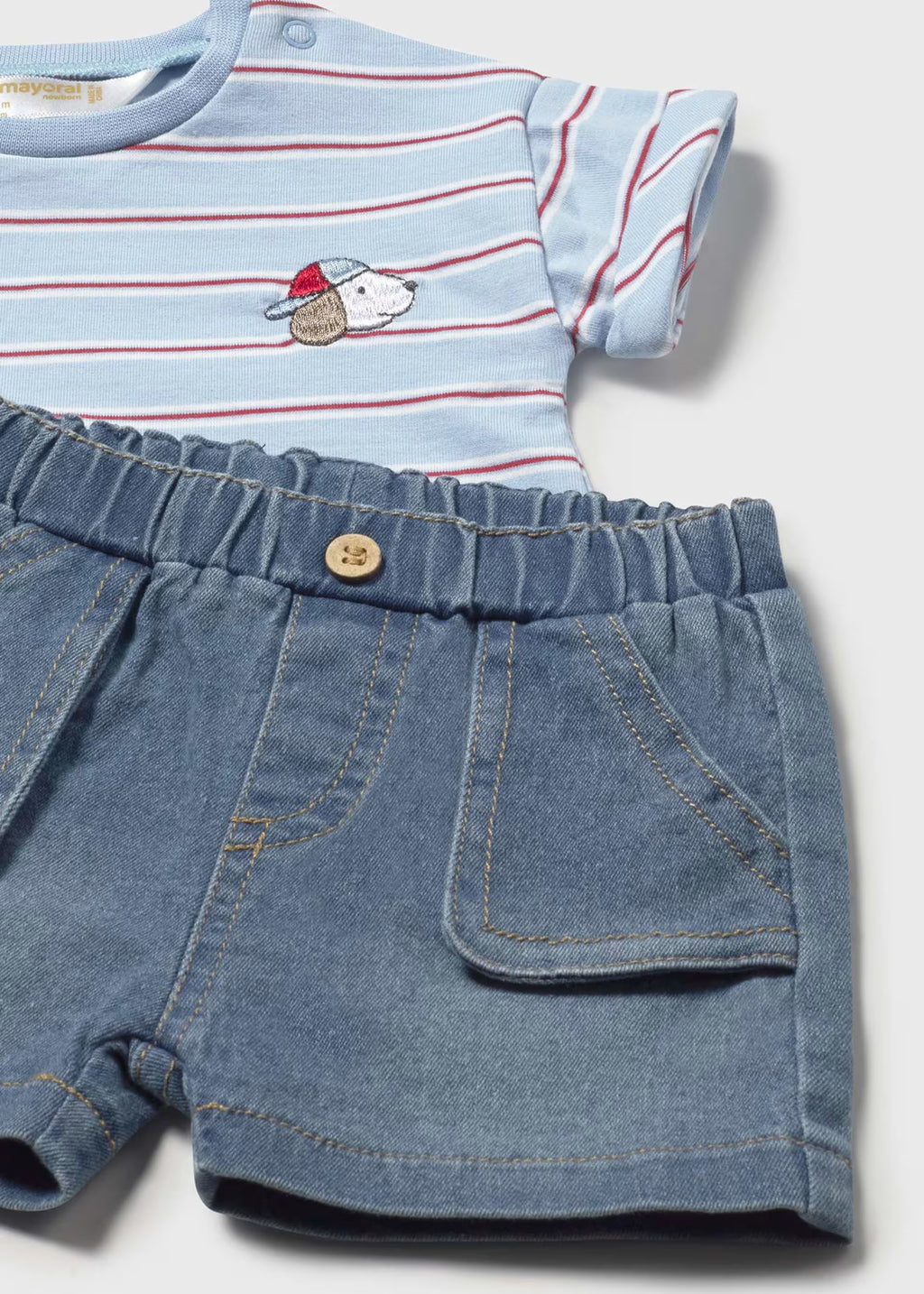 Conjunto pantalón corto y camiseta