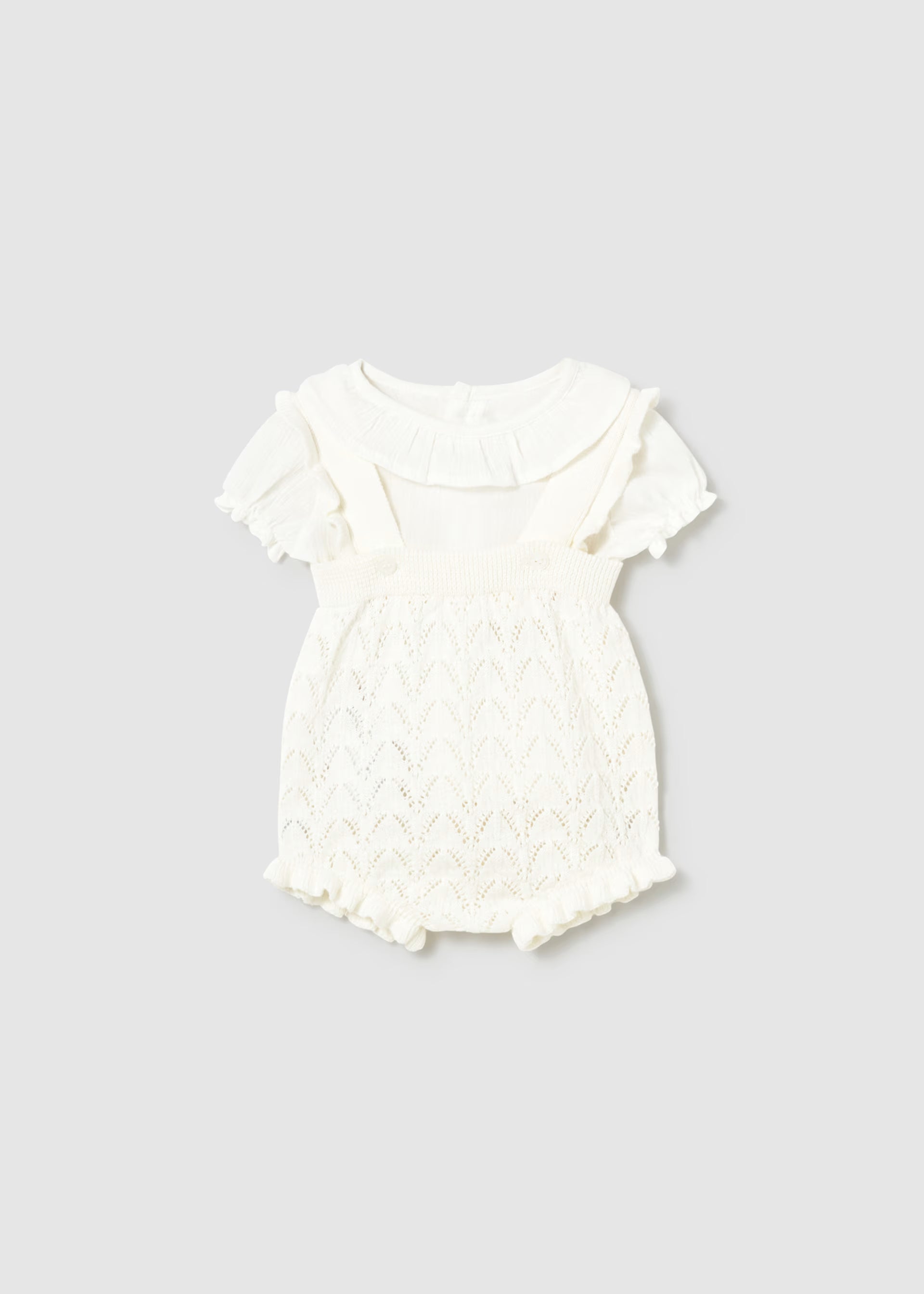 Conjunto peto tricot y blusa