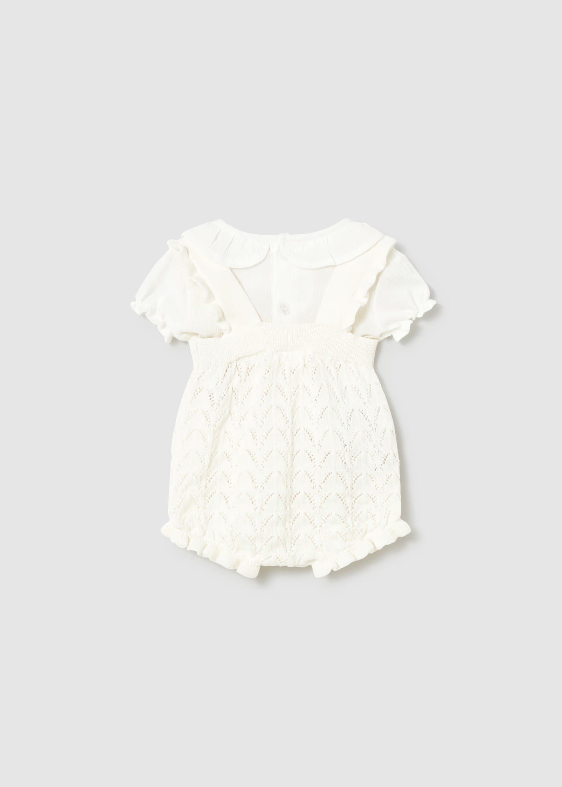 Conjunto peto tricot y blusa