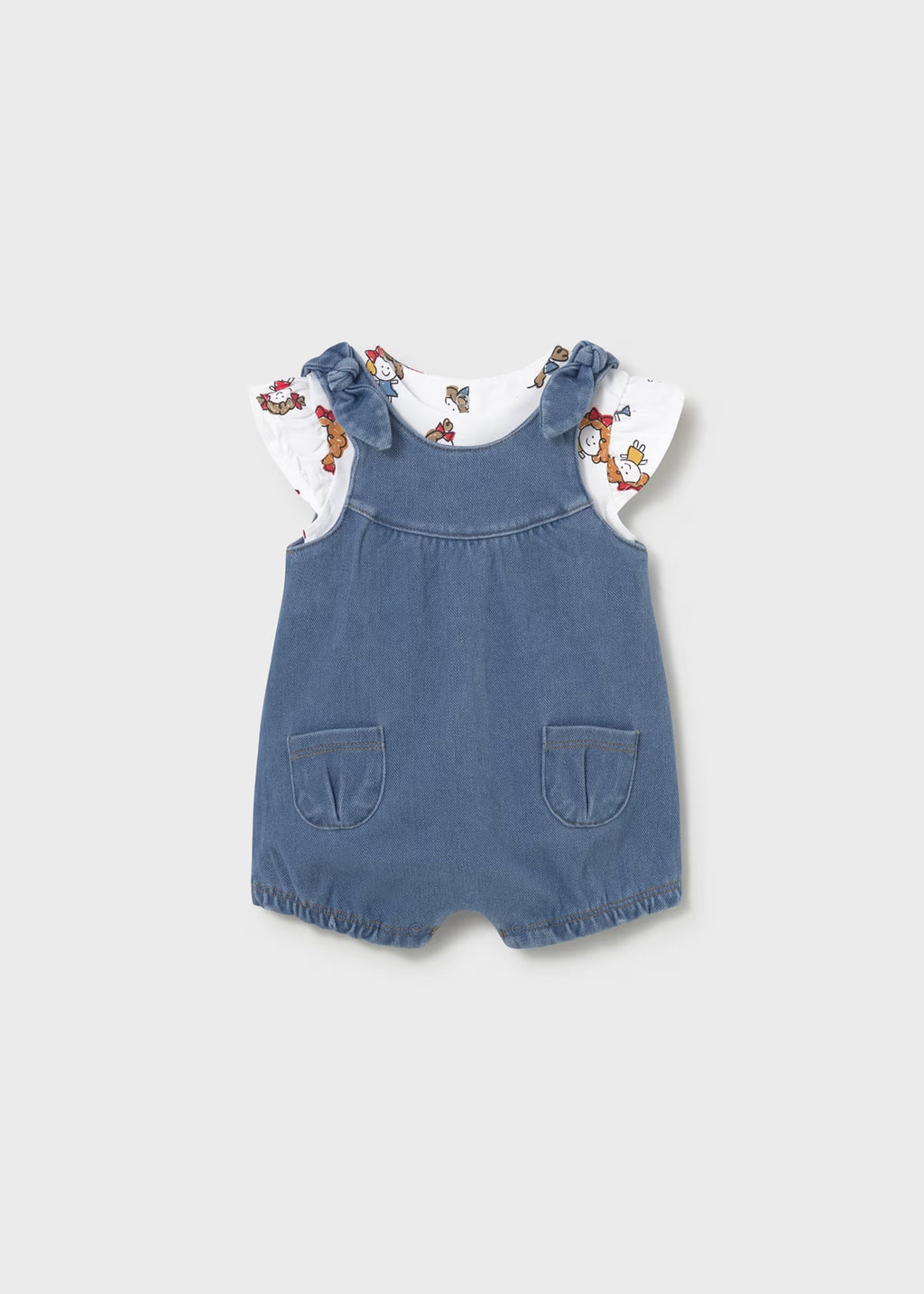 Conjunto peto y camiseta