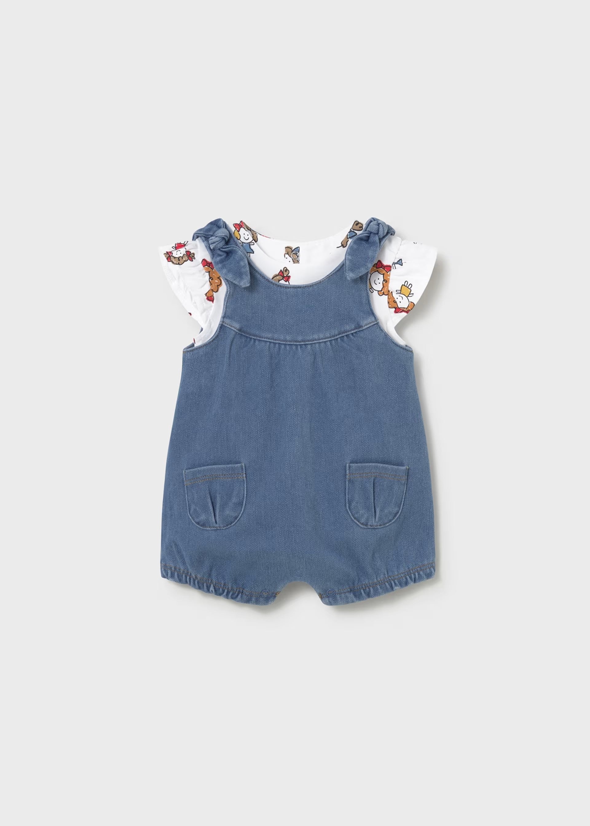 Conjunto peto y camiseta