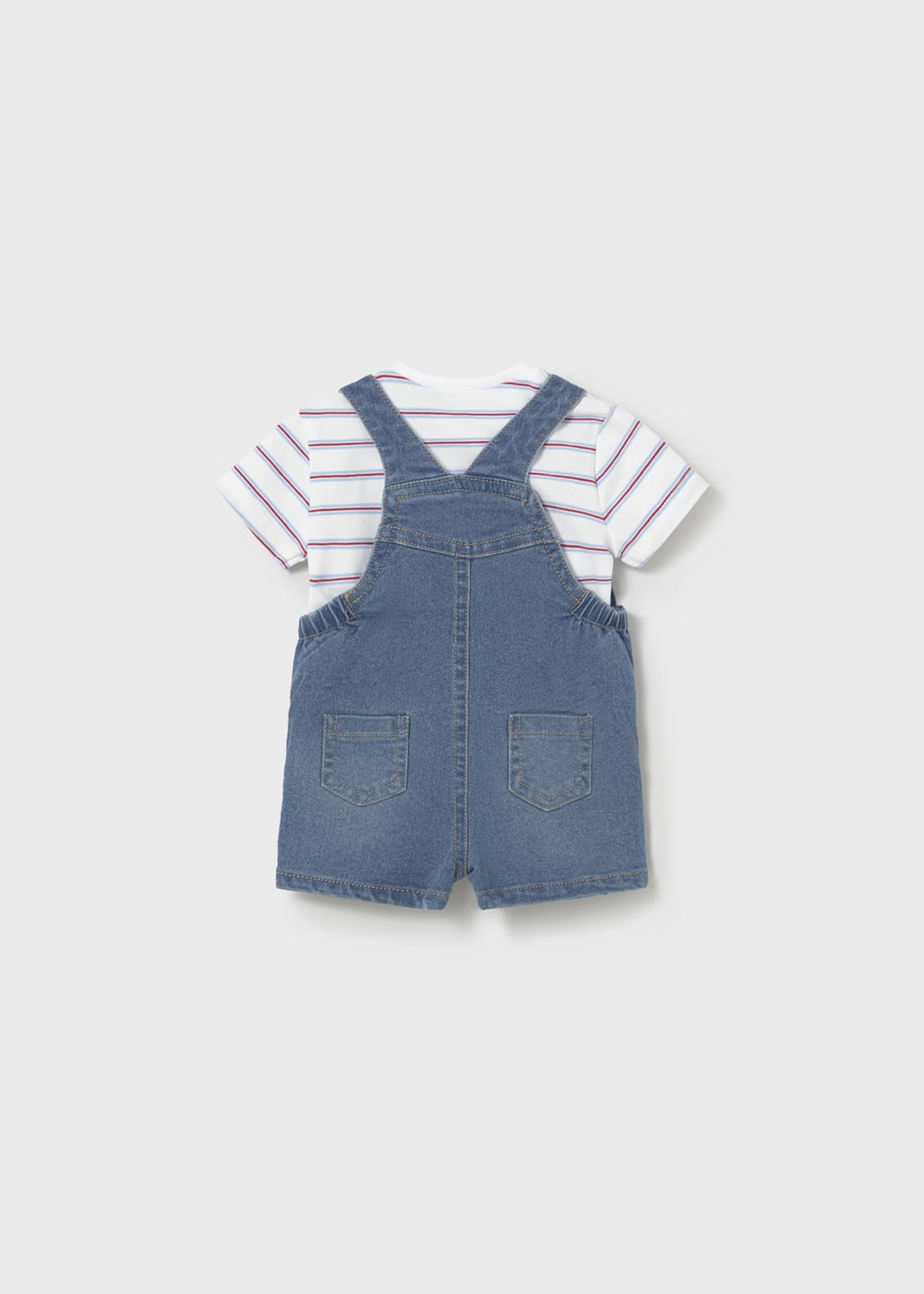Conjunto peto y camiseta