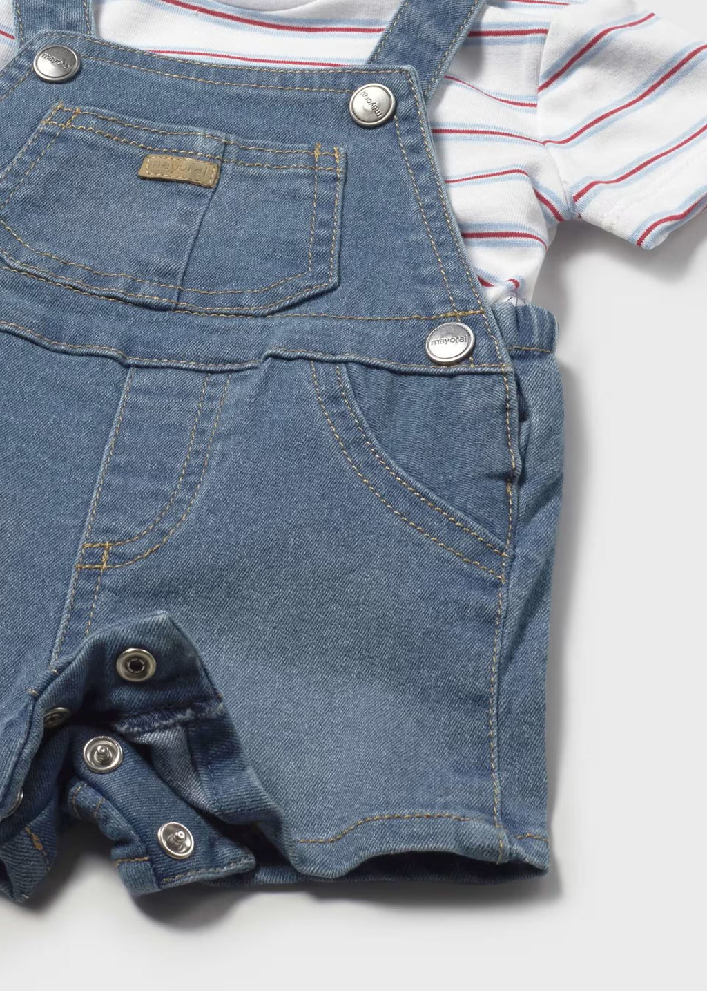 Conjunto peto y camiseta