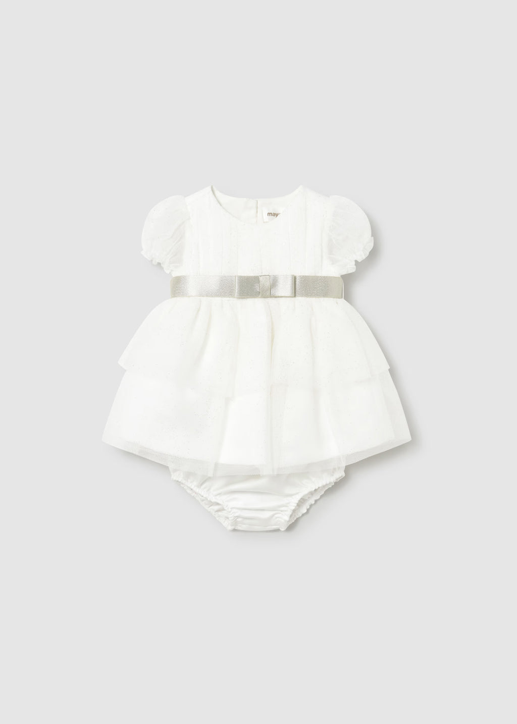 Vestido tul con cubre pañal ceremonia